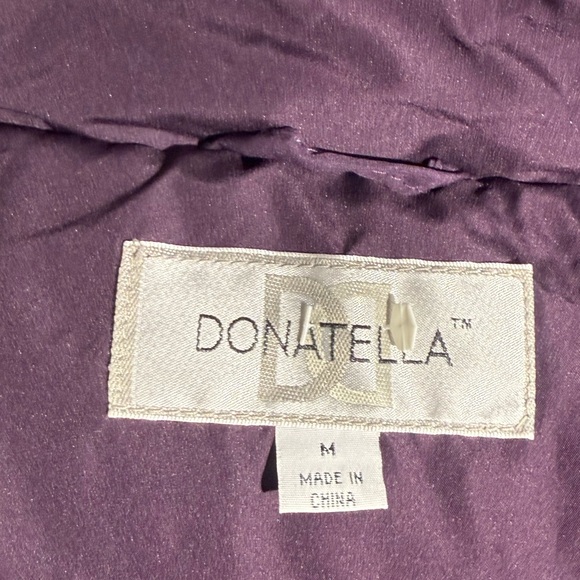 Elegant Women's Plum Puffer Jacket - Picture 11 of 13